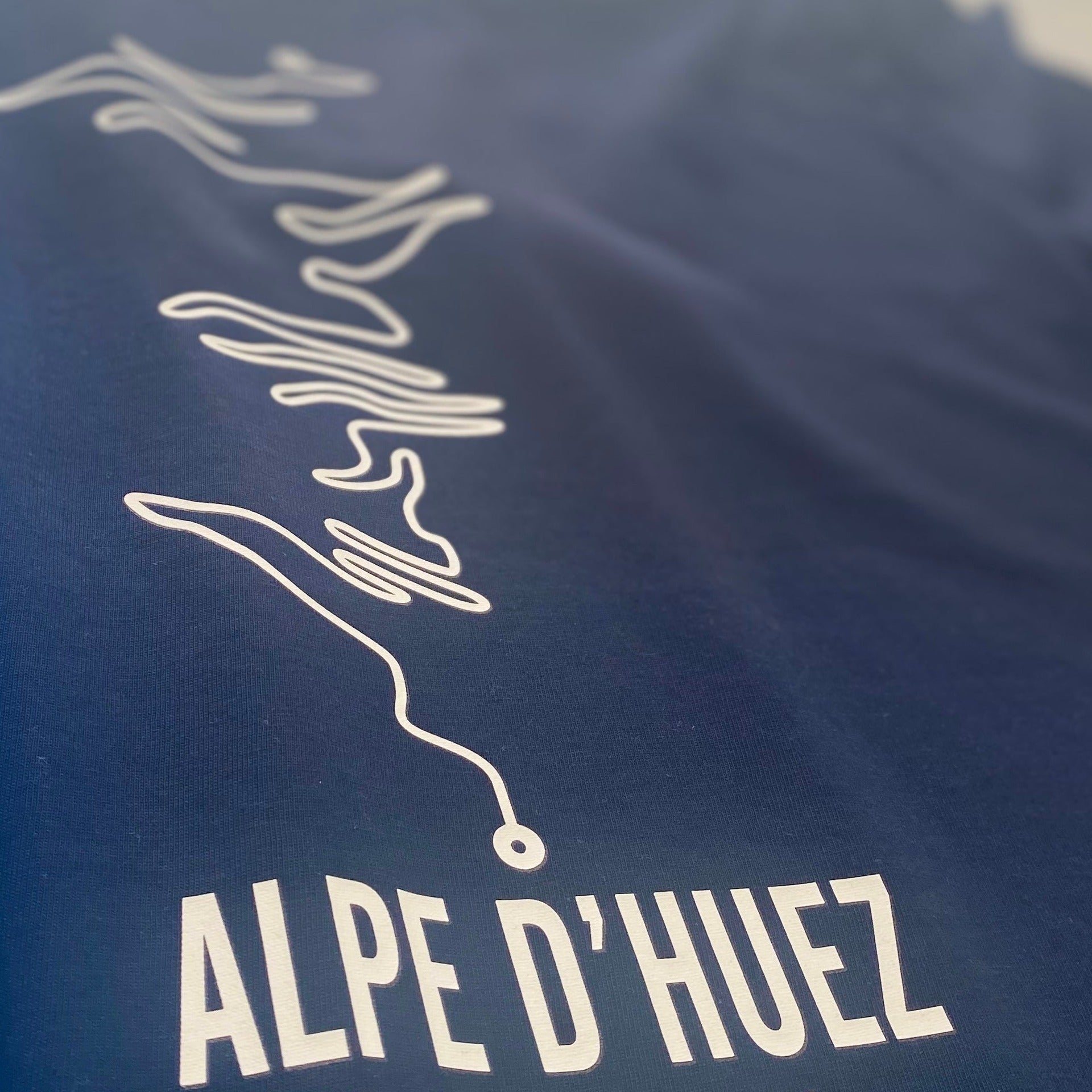 Alpe D'Huez 'The Ascent' Long sleeve T-Shirt