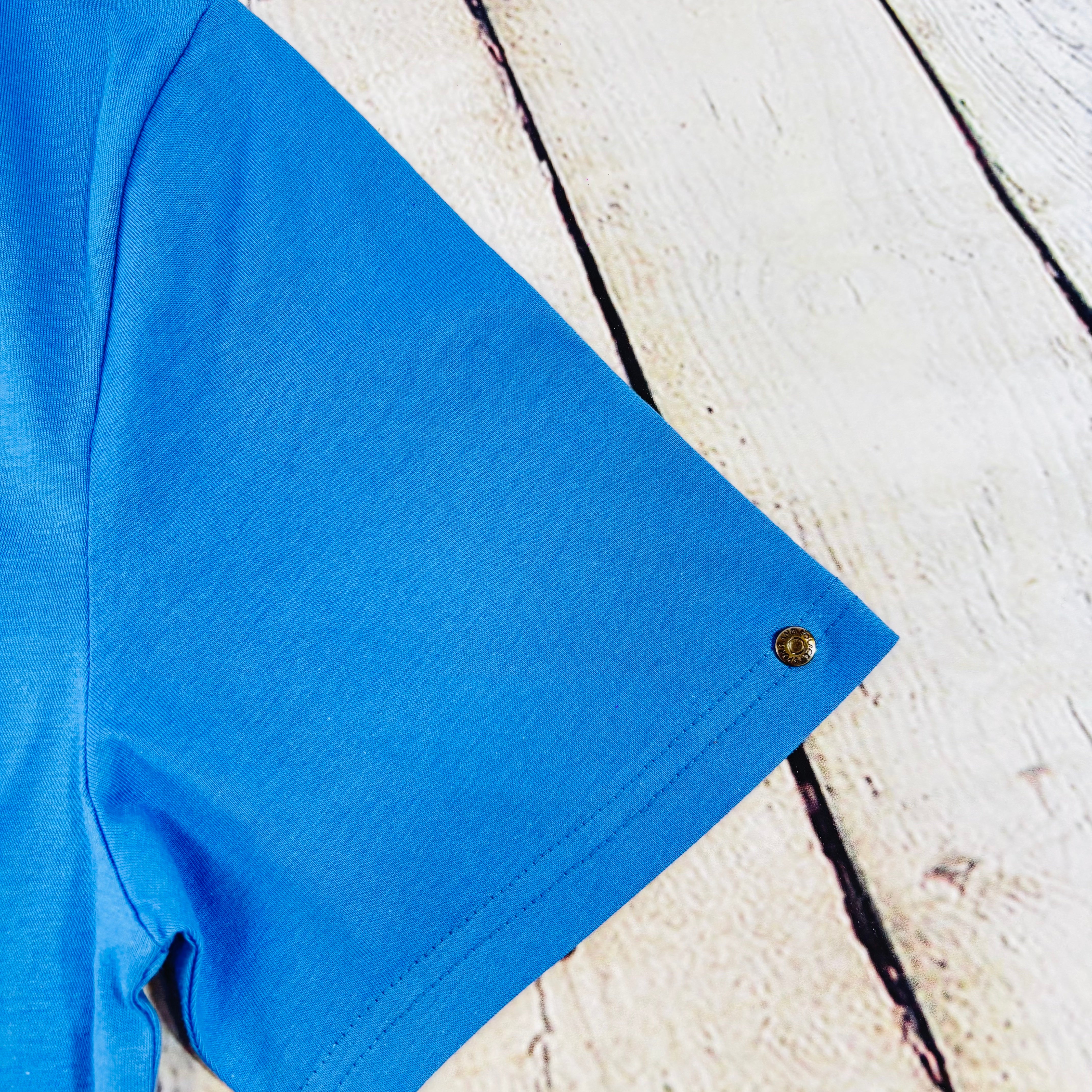 Light & Bright Colours - Plain T-Shirt (subtle branded rivet)