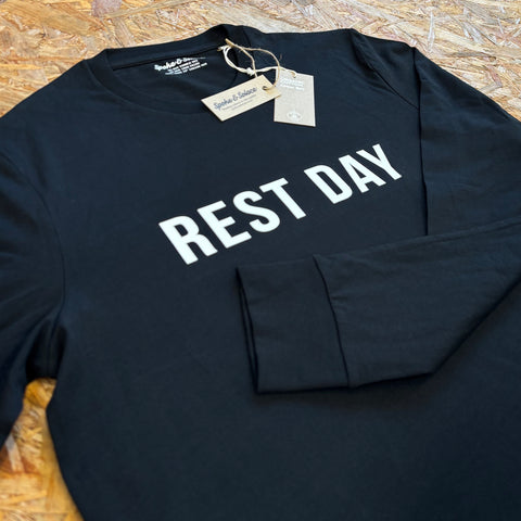 Rest Day Long sleeve T-Shirt